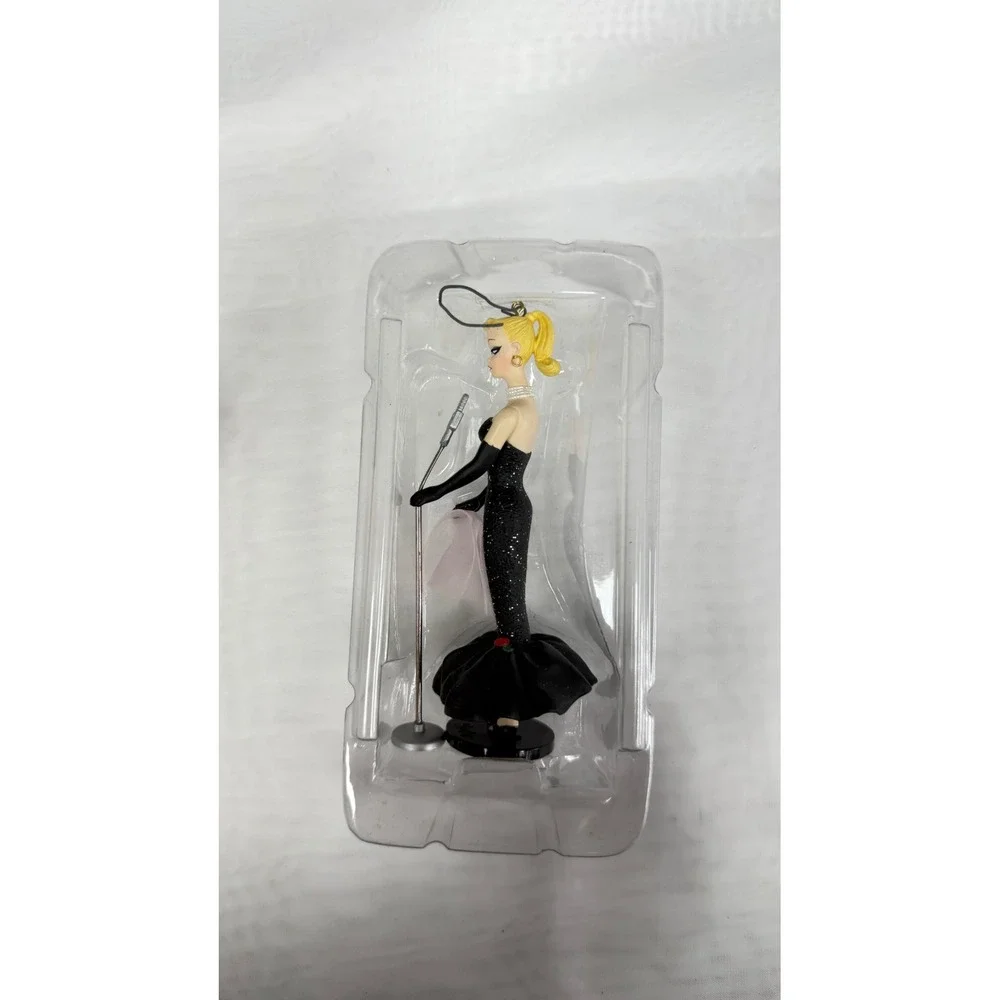 Hallmark Keepsake Ornament Solo in the Spotlight Barbie Collector's Series 1995
